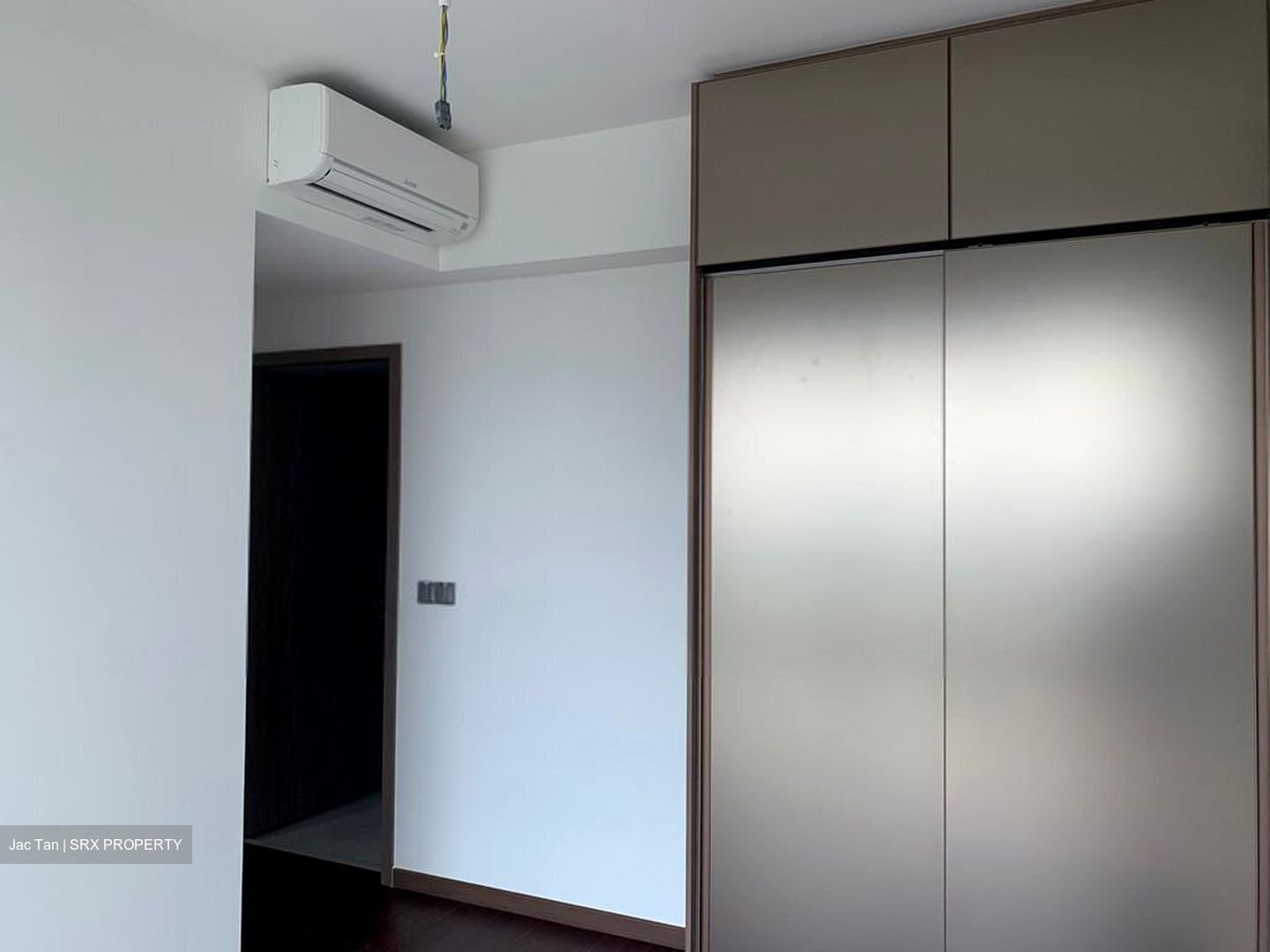 Commonwealth Drive (D3), Condominium #455935871